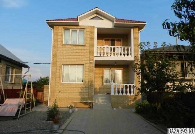 Продам дом 2-этажный дом 140 м² ( кирпич )  на участке 5 сот.  ,  9 км до города