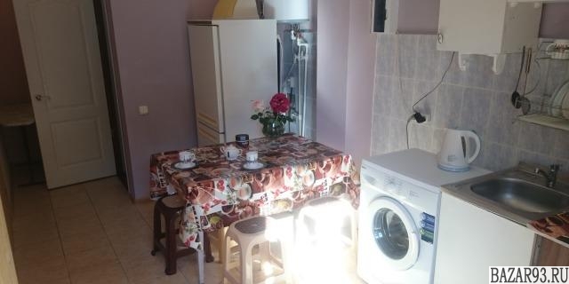 Сдам квартиру посуточно 2-к квартира 50 м² на 1 этаже 2-этажного кирпичного дома