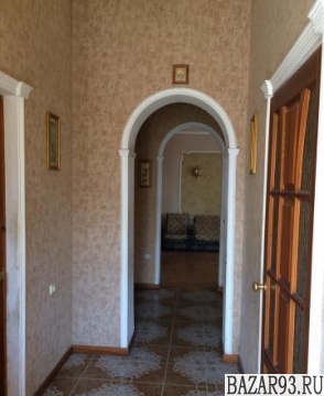 Продам дом 1-этажный дом 70 м² ( кирпич )  на участке 6 сот.  ,  в черте города