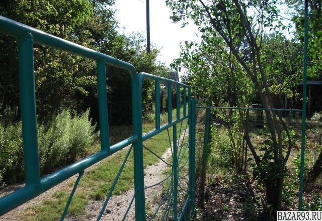Продам дачу 1-этажный дом 20 м² ( кирпич )  на участке 5 сот.  ,  в черте города