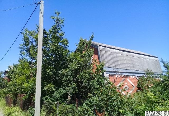 Продам дачу 2-этажный дом 100 м² ( кирпич )  на участке 5 сот.  ,  в черте город