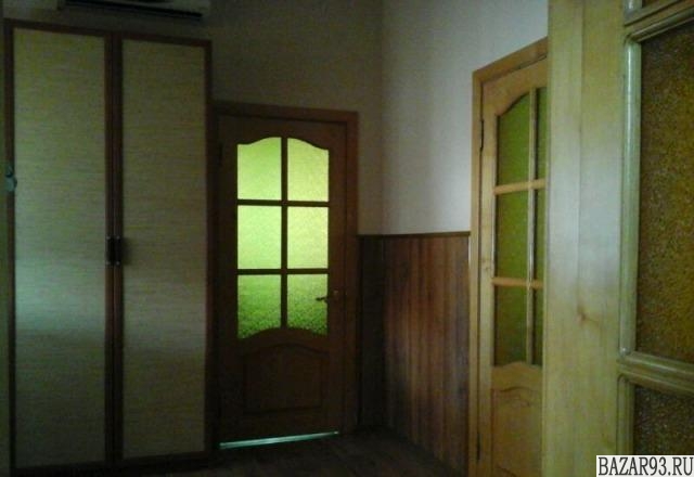 Продам дом 1-этажный дом 70 м² ( кирпич )  на участке 3 сот.  ,  в черте города