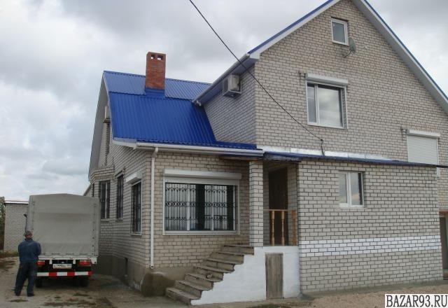 Продам коттедж 2-этажный коттедж 450 м² ( кирпич )  на участке 22 сот.  ,  10 км