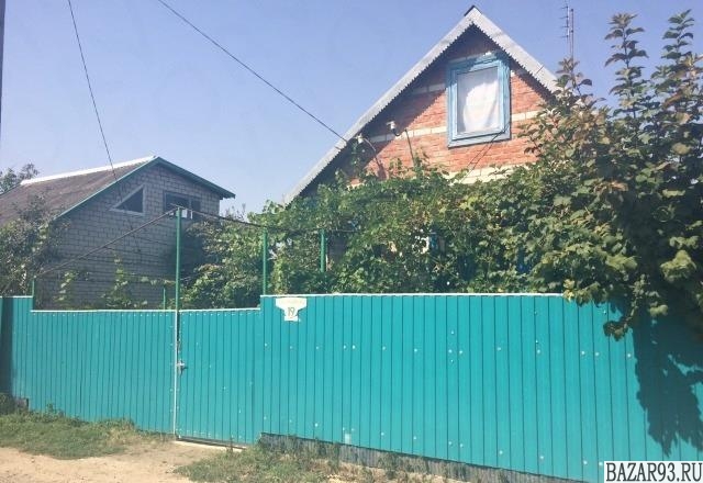 Продам дачу 2-этажный дом 50 м² ( кирпич )  на участке 8 сот.  ,  3 км до города