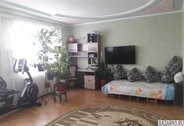 Продам дом 1-этажный дом 100 м² ( кирпич )  на участке 6 сот.  ,  в черте города