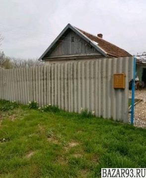Продам дом 1-этажный дом 40 м² ( кирпич )  на участке 80 сот.  ,  19 км до город