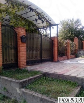 Продам дом 1-этажный дом 110 м² ( кирпич )  на участке 9 сот.  ,  в черте города