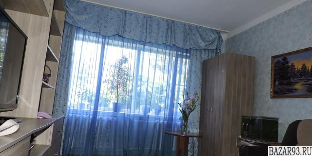 Продам дом 1-этажный дом 70 м² ( кирпич )  на участке 12 сот.  ,  в черте города