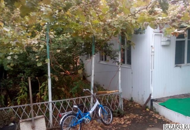 Продам дом 1-этажный дом 56 м² ( кирпич )  на участке 6 сот.  ,  в черте города