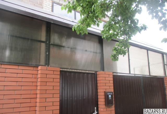 Продам дом 2-этажный дом 140 м² ( пеноблоки )  на участке 5 сот.  ,  в черте гор