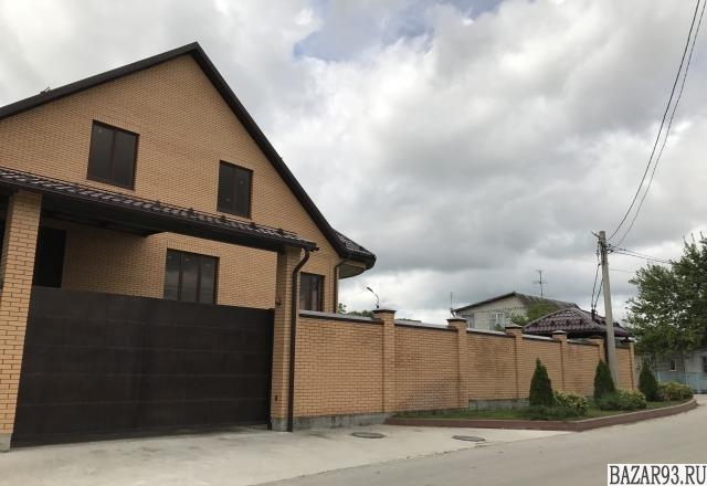 Продам дом 3-этажный дом 726 м² ( кирпич )  на участке 5 сот.  ,  в черте города