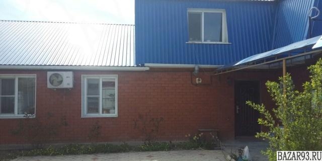 Продам дом 2-этажный дом 103 м² ( кирпич )  на участке 4 сот.  ,  в черте города