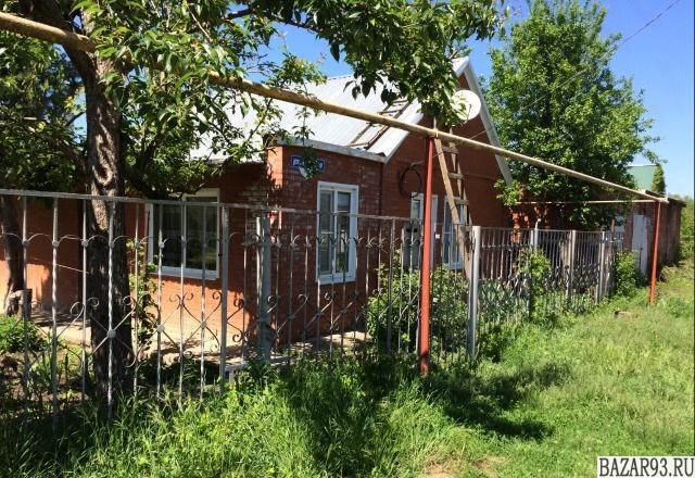 Продам дом 1-этажный дом 60 м² ( кирпич )  на участке 60 сот.  ,  20 км до город