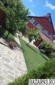 Продам дом 2-этажный дом 250 м² ( кирпич )  на участке 10 сот.  ,  в черте город