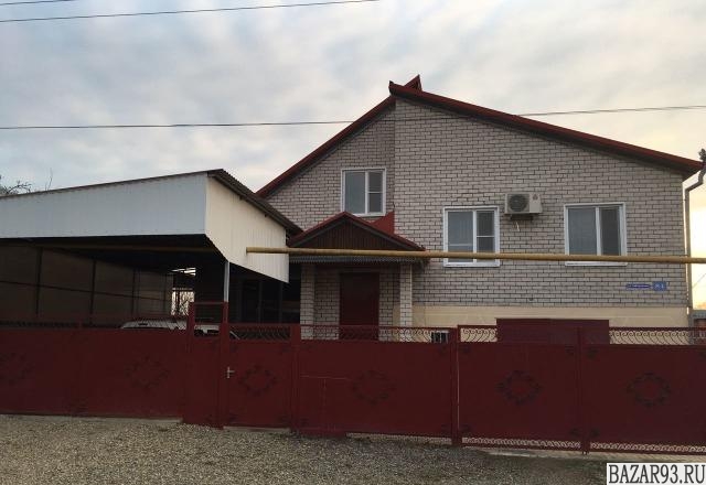 Продам дом 2-этажный дом 290 м² ( кирпич )  на участке 12 сот.  ,  в черте город