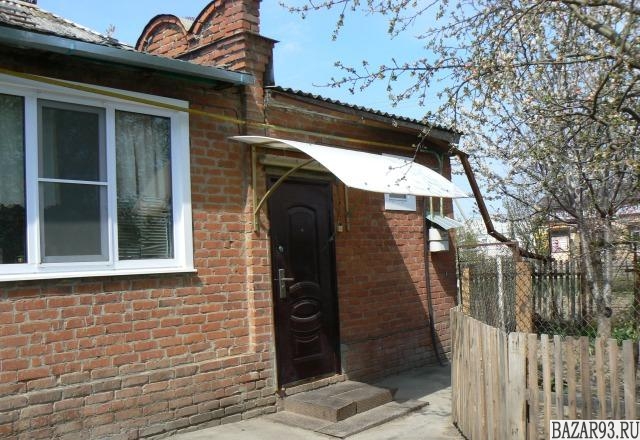 Продам дом 1-этажный дом 64 м² ( кирпич )  на участке 7. 8 сот.  ,  в черте горо