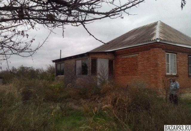 Продам дом 1-этажный дом 77. 3 м² ( кирпич )  на участке 10 сот.  ,  в черте гор